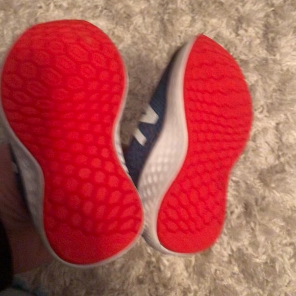 Infant new balance sneakers - Picture 2 of 7